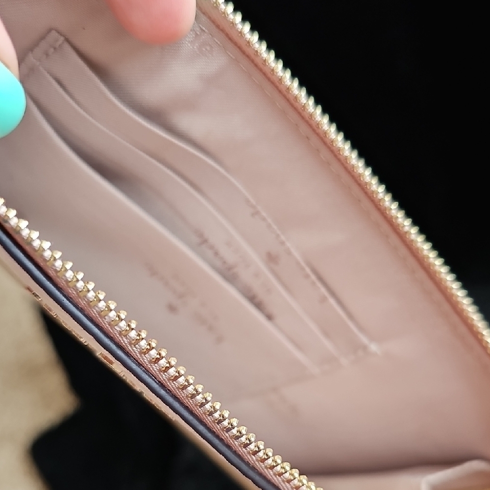 Kate Spade NWT Lucy Colorblock Pebbled Leather Medium L-zip Wristlet - Picture 5 of 8